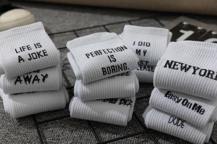 Simple European and American street letters white men's and women's socks sports hip hop college style socks