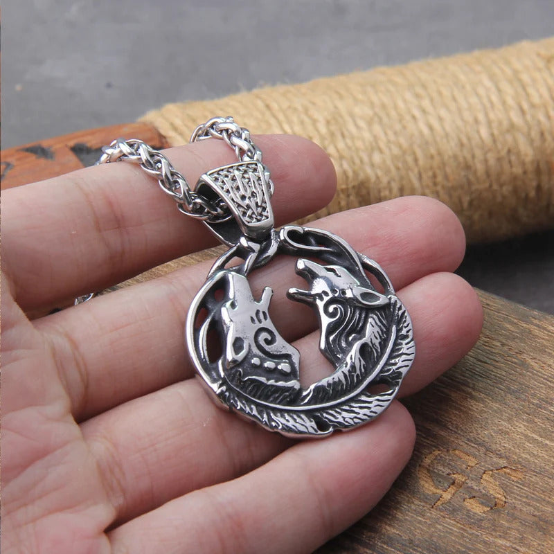 $10 christmas gifts Never Fade Men stainless steel double Wolf norse viking pendant necklace vikings wooden box as christmas gift $10 gift ideas