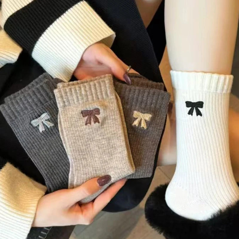 Autumn Winter Cozy Home Socks Retro Bow Women Fleece Cotton Mid Calf Socks Breathable Comfort Female Elastic Soft Thermal Socks