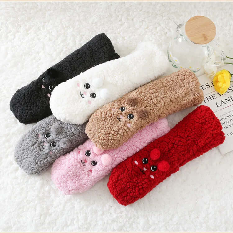 Floor Socks Women Autumn and Winter Velvet Coral Fleece Socks Sleep Home Slippers Snow Socks Confinement Bear Carpet Socks