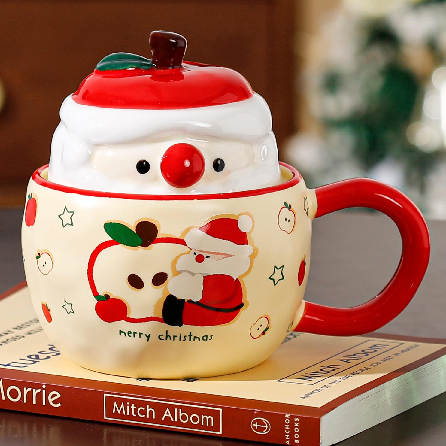$30 christmas gifts Creative Christmas Ceramic Tumbler with Santa Claus Apple Design Eco-friendly 400ml Coffee Cup with Lid for Gift