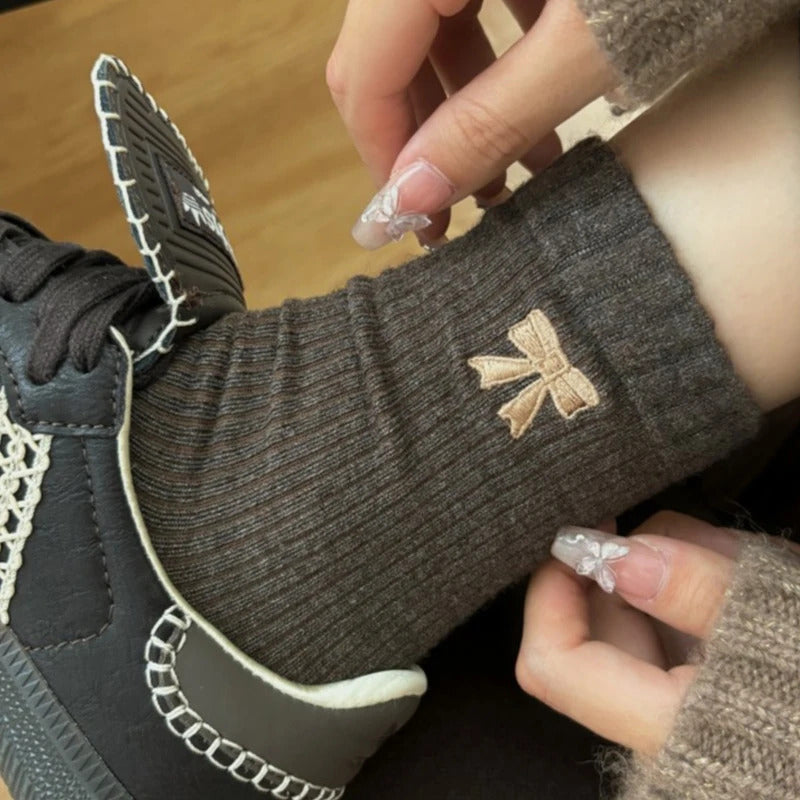 Autumn Winter Cozy Home Socks Retro Bow Women Fleece Cotton Mid Calf Socks Breathable Comfort Female Elastic Soft Thermal Socks